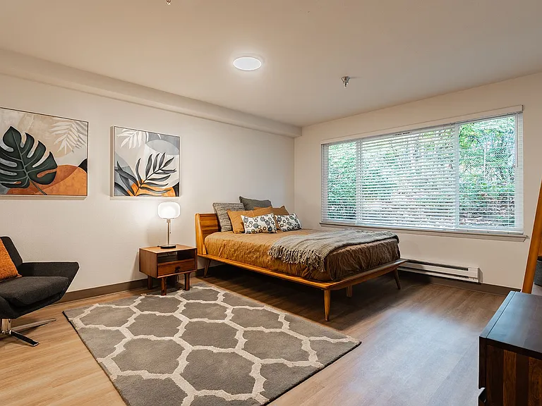 Crossroads Garden Apartments — Photo 91