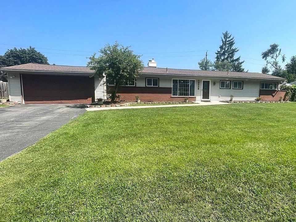 1st image of 29548 Lochmoor St