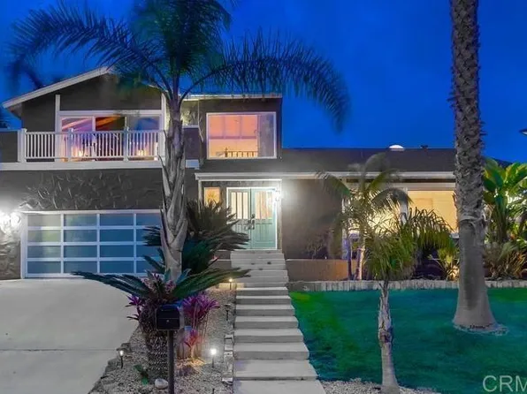 5450 Los Robles Dr, Carlsbad, CA 92008