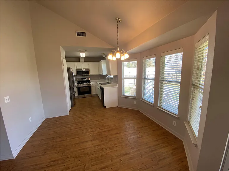 1806 Dublin Dr — Photo 19