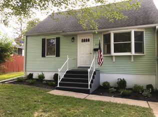 112 Elmhurst Dr, Phillipsburg, NJ 08865