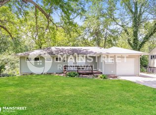 1404 SW Peggy Cir, Lees Summit, MO 64081