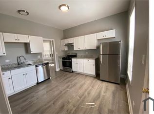 1355 E 76th St #2, Chicago, IL 60619