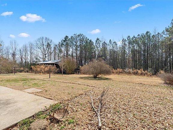 5th image of 10401 Carriage Rd