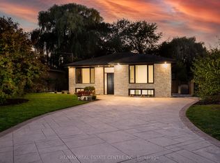 446 Willis Dr, Oakville, ON L6L4V5