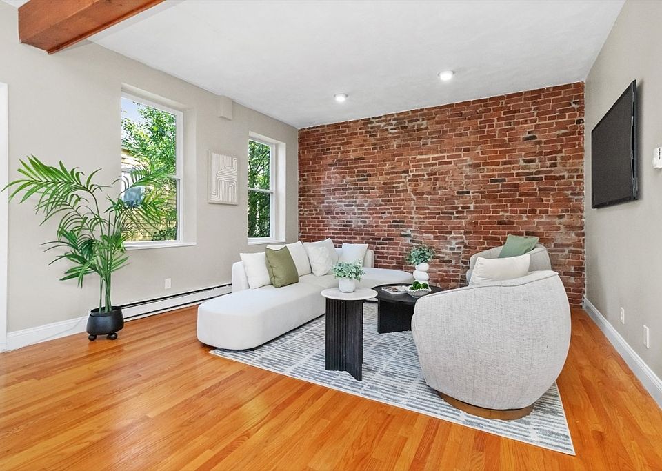 1st image of 88 Florida St #2