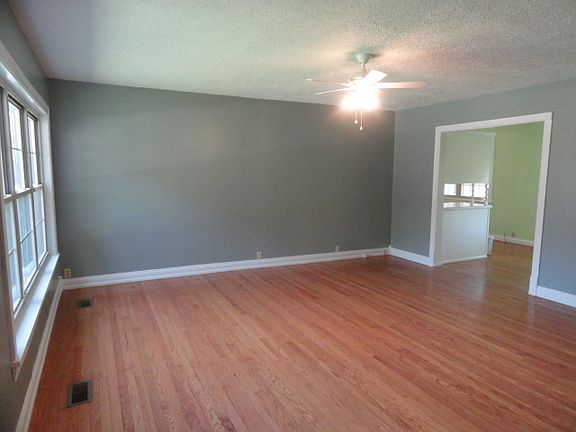 4th image of 607 N West St