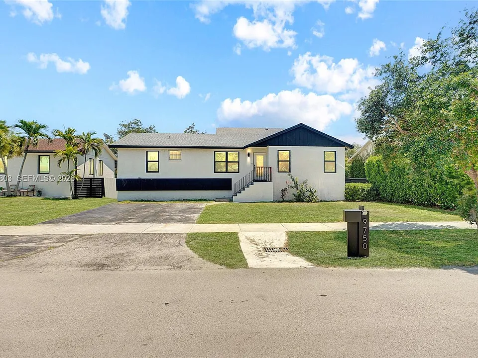 9750 SW 211th St