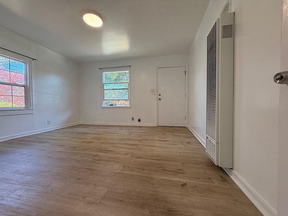 1st image of 1021 Warren St
