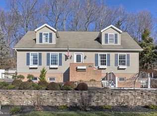 510 Randall Cir, Hummelstown, PA 17036