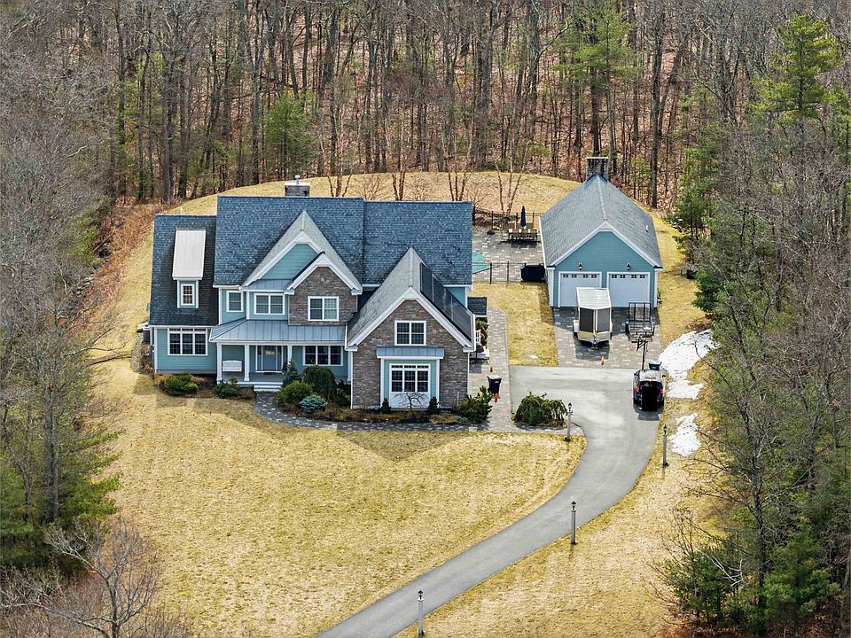 1st image of 5 Ryan Farm Road