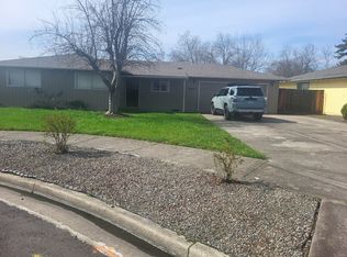 2341 Kerry Dr, Medford, OR 97504