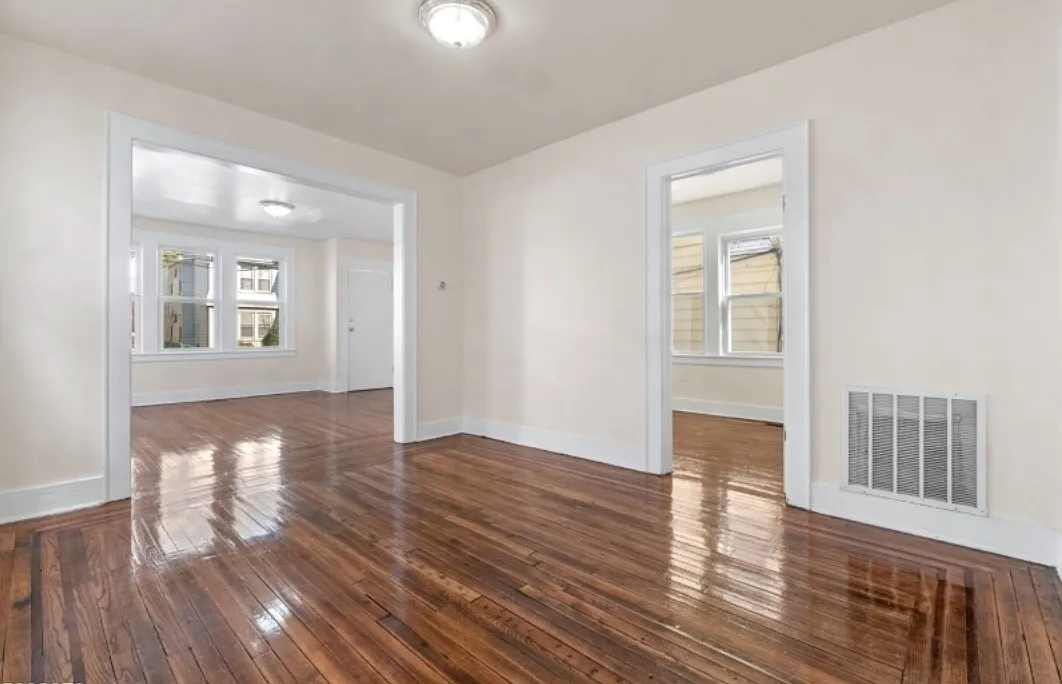 2 bed, $1,850 — Photo 2