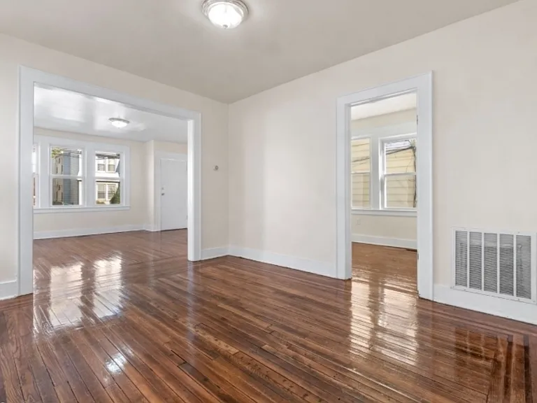 24 Irving Ave #1 — Photo 2