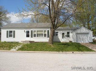 317 Middle St, Red Bud, IL 62278