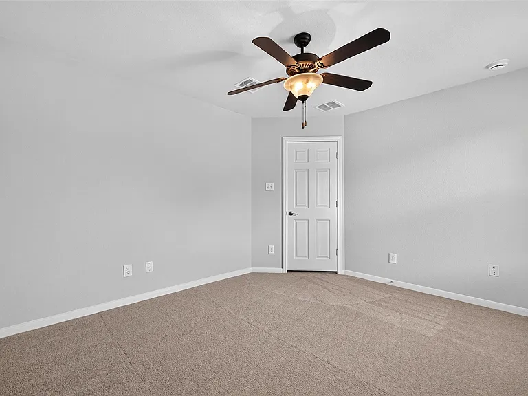 50 Vershire Cir — Photo 35