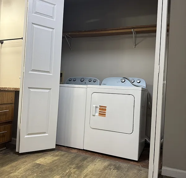 825 Wisconsin St #1B — Photo 17