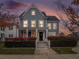 49592 Garfield Ln, Canton, MI 48188