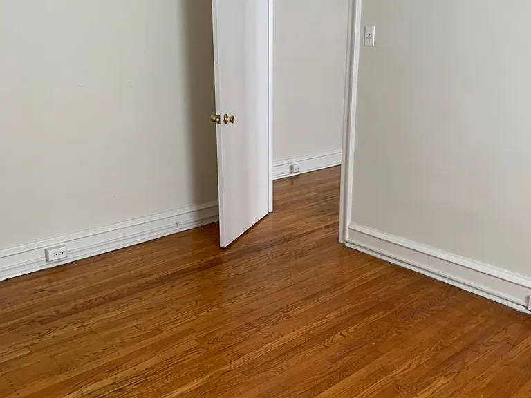 1333 Darby Rd — Photo 6