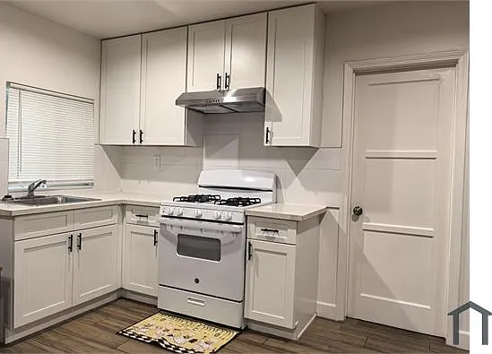 1534 S Del Mar Ave — Photo 4