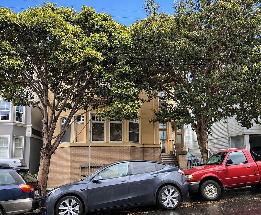 1st image of 270 10th Ave APT 4