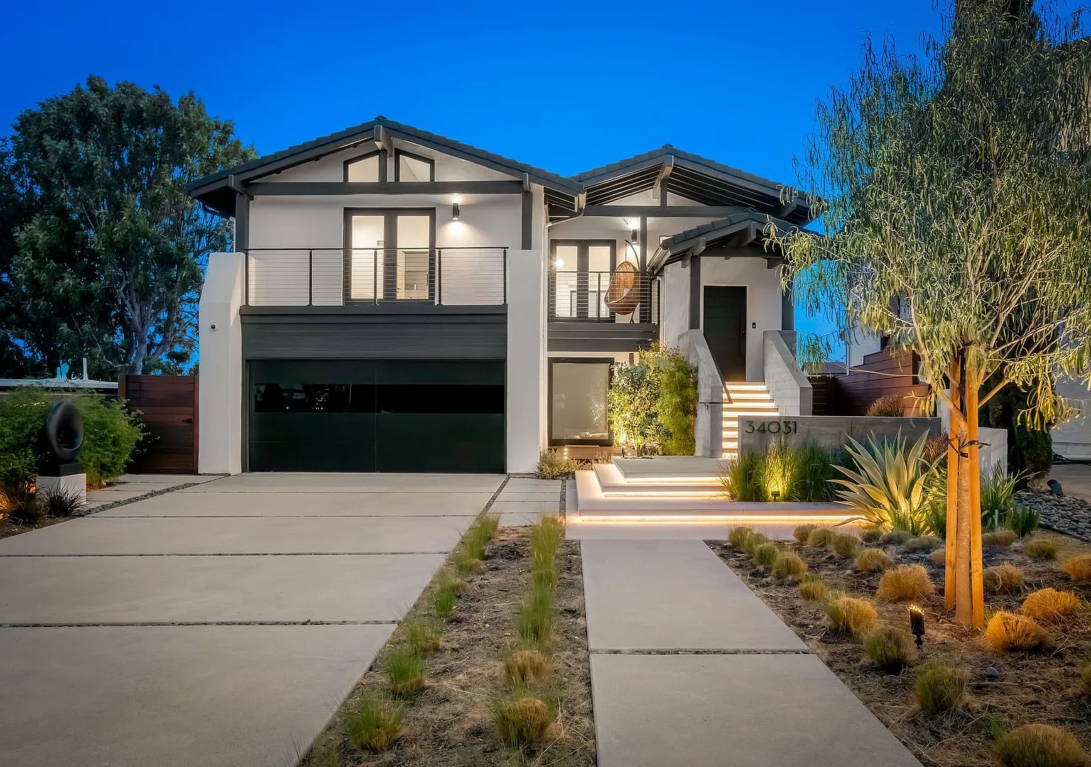 The Ultimate Dana Point Luxury Escape! Modern Coastal Masterpiece in the Heart of the Lantern Dis... — Photo 2
