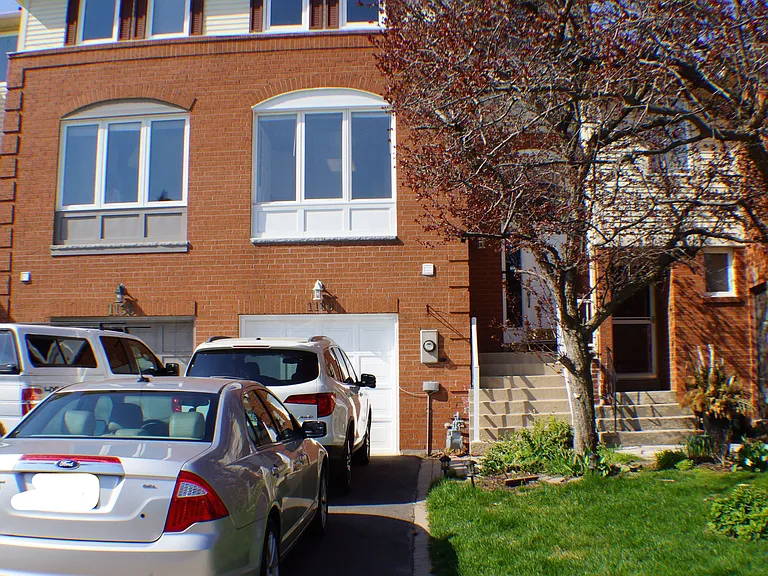 1140 Leewood Dr — Photo 1