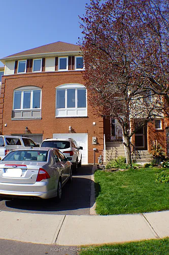 1140 Leewood Dr Photo 1