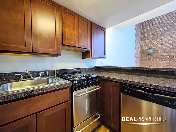 4th image of 1220 Lasalle St #6B