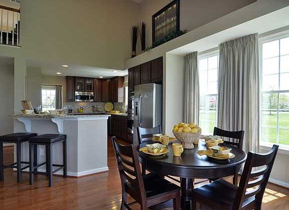 3rd image of 112 Windham Ln