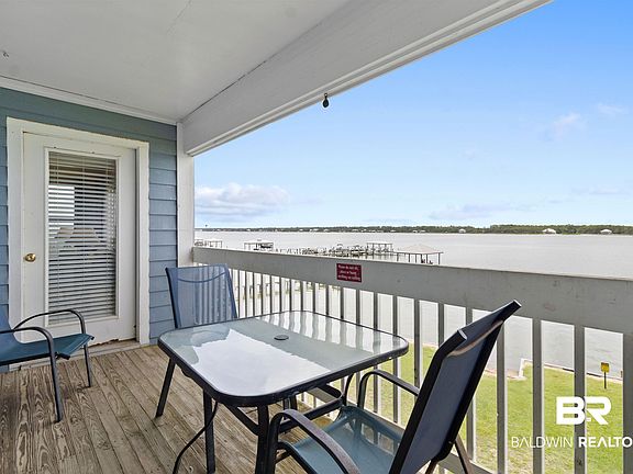 4th image of 1872 W Beach Blvd #J-206