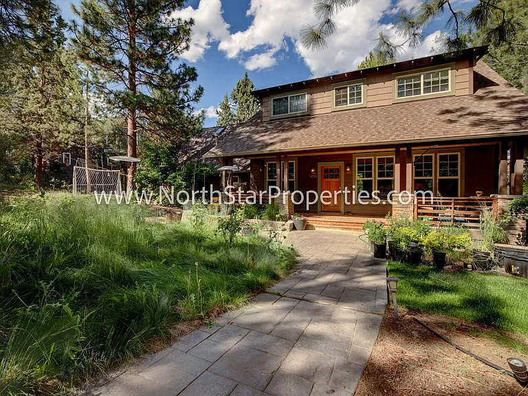 1630 NW Albany Ave — Photo 3
