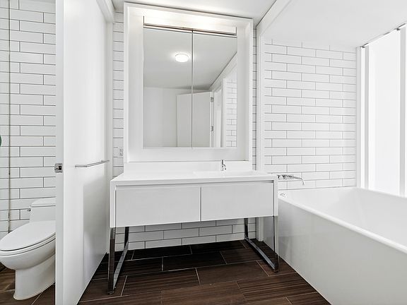 5th image of 15 William St APT 37G