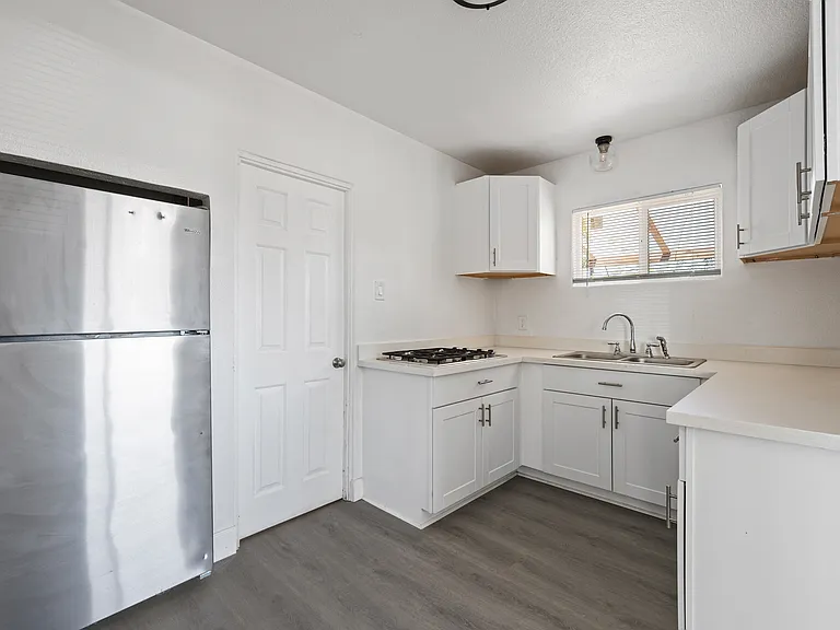702 W Pepper Pl #1 — Photo 7