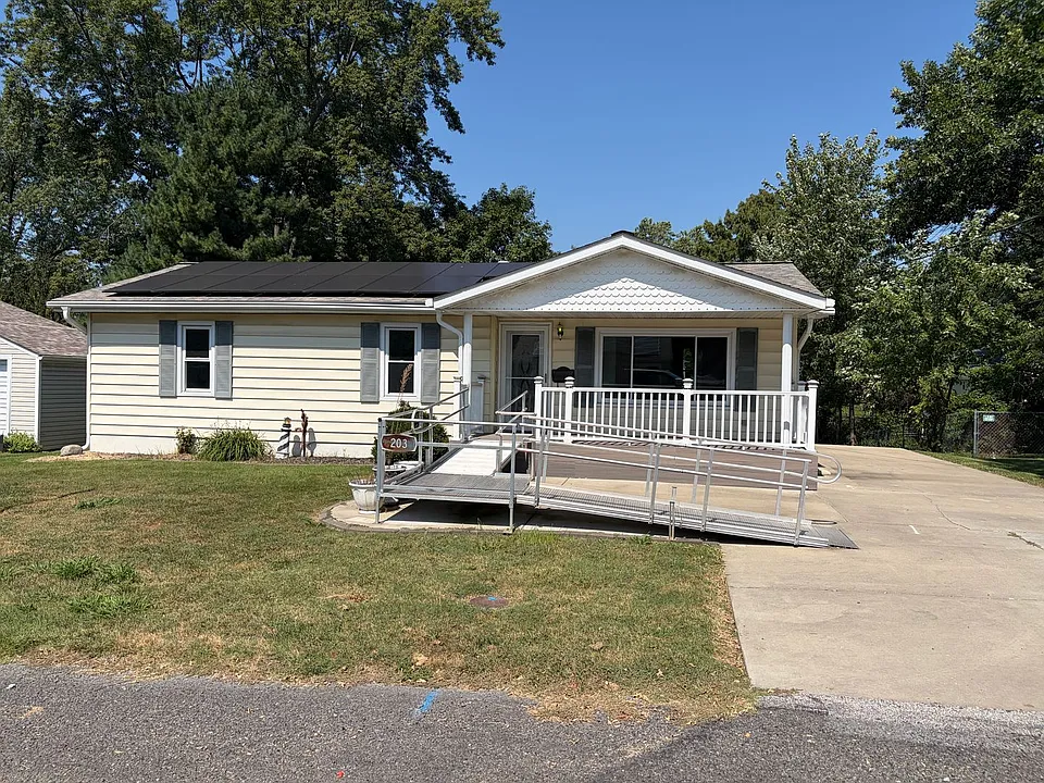 203 Greenfield Dr