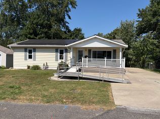 203 Greenfield Dr, Collinsville, IL 62234