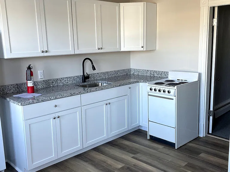 358 Main St #3 — Photo 6