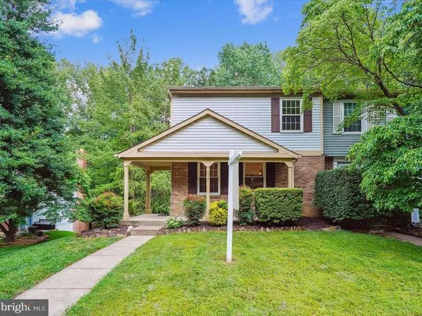 10921 Harpers Square Ct, Reston, VA 20191