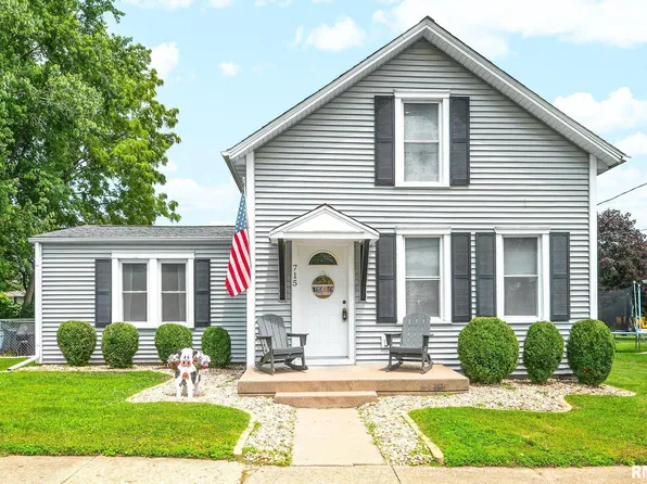 715 E Chatham St, Metamora, IL 61548