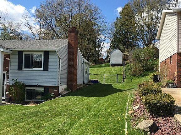 3rd image of 270 Sherrick Dr N