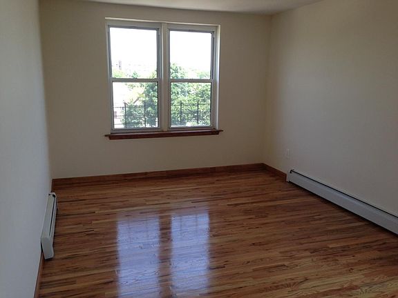 4th image of 84-34 127th St