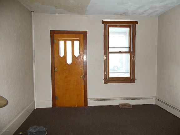 3rd image of 421 Adams St