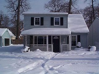 2nd image of 205 Lakewood Dr