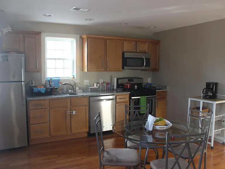 187 Elm St #2 — Photo 15