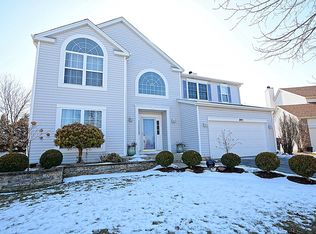 1893 Shoreline Ct, Romeoville, IL 60446