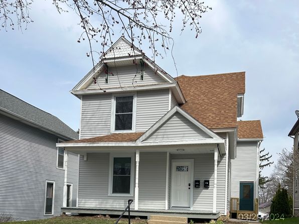 1176 Center Pl #1
