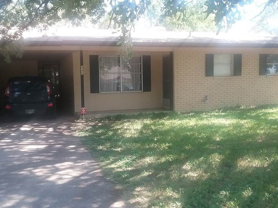 1st image of 448 Elm Dr