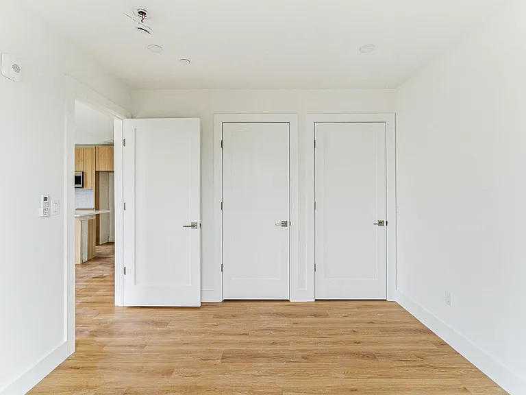 1035 Commonwealth Ave — Photo 67