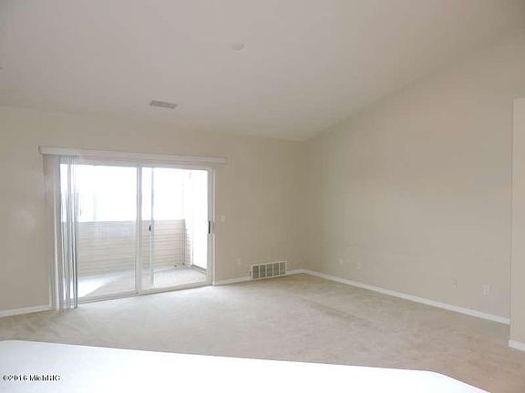 4th image of 5813 Crosswinds Dr Unit 34