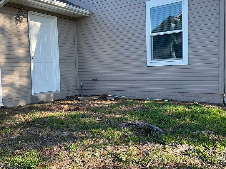 409 Greenlake Dr — Photo 11